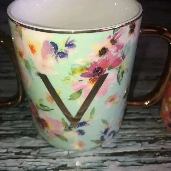 Avon Collectible Coffee Mug Set - Picture 3 of 5